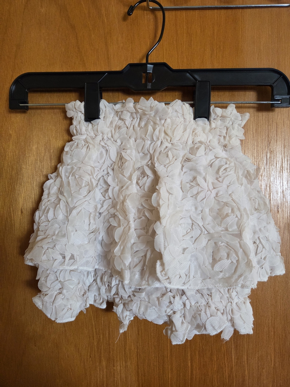 Textured Floral Lace Skort - Cream